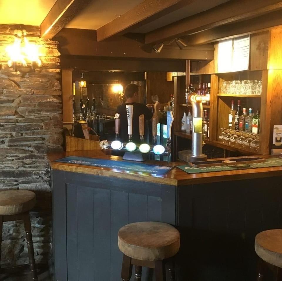 The Dolphin Inn Kingsbridge (Devon) Quarto foto