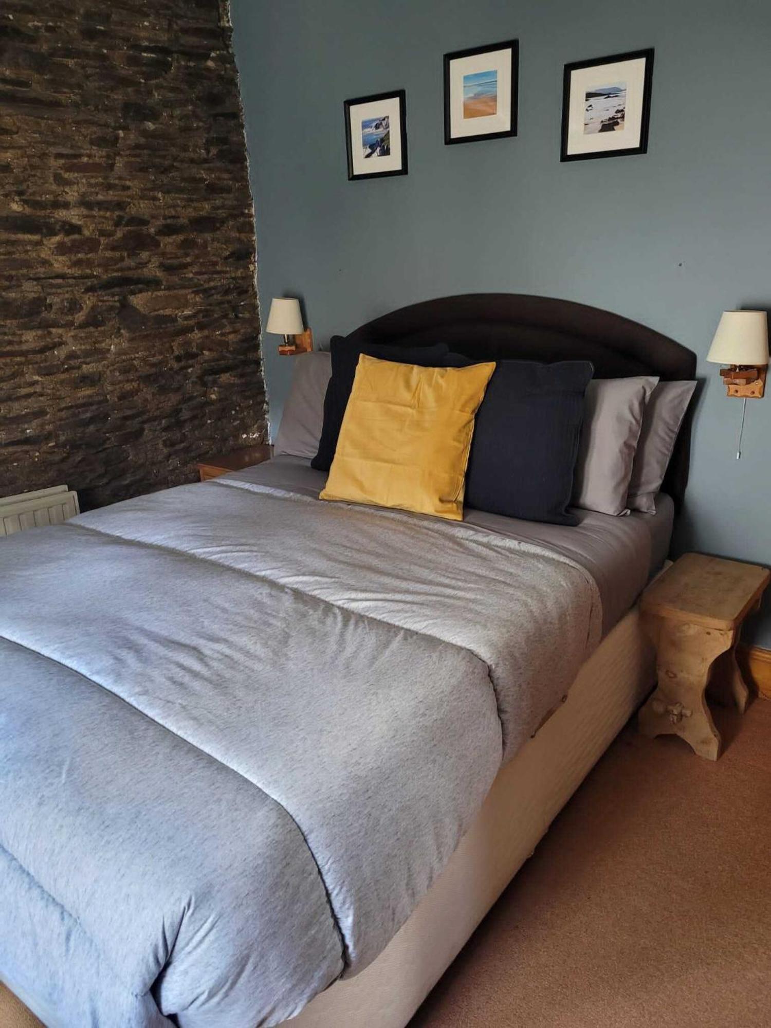 The Dolphin Inn Kingsbridge (Devon) Quarto foto